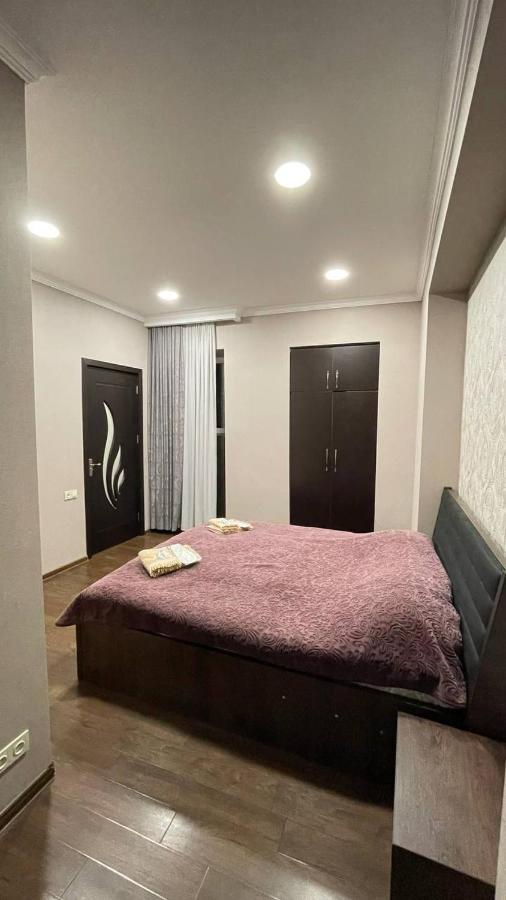 Elegant Modern Apartment Tbilisi Buitenkant foto