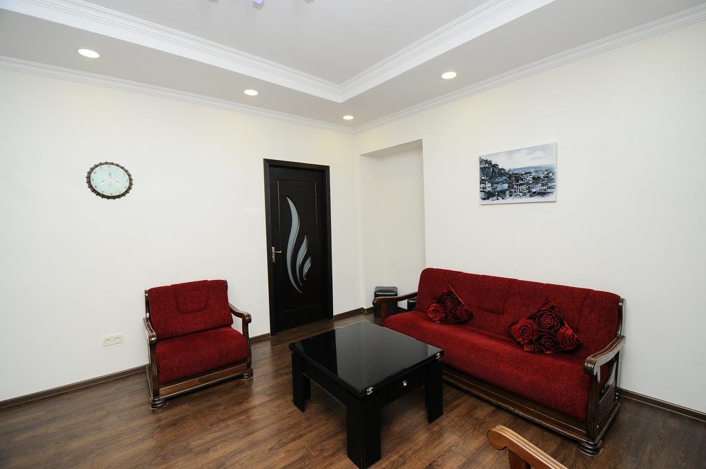 Elegant Modern Apartment Tbilisi Buitenkant foto
